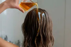 ¿Sirve el vinagre para el cabello? Beneficios, mitos y riesgos de uso