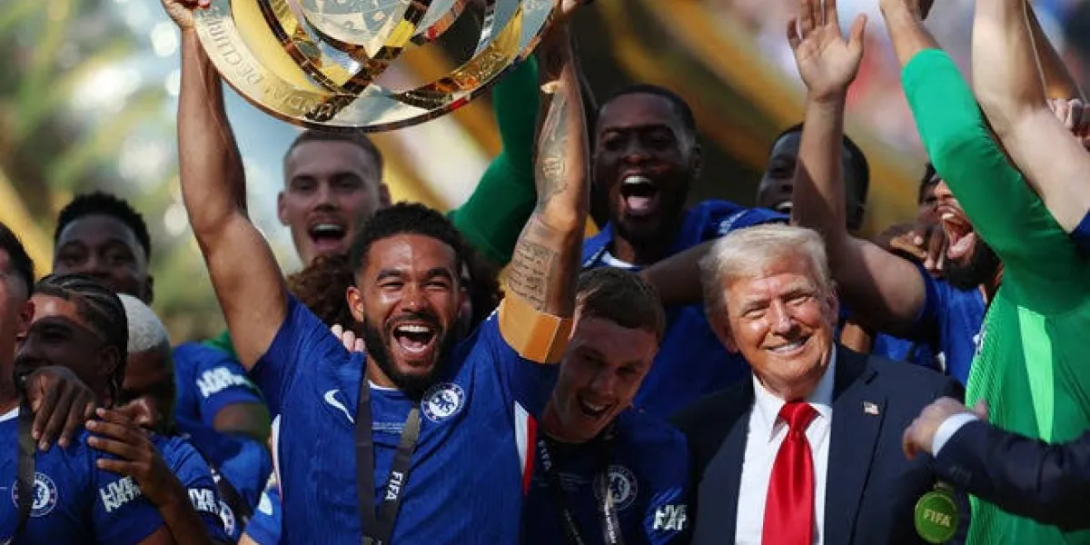 Donald Trump se mete a la foto del campeón Chelsea 