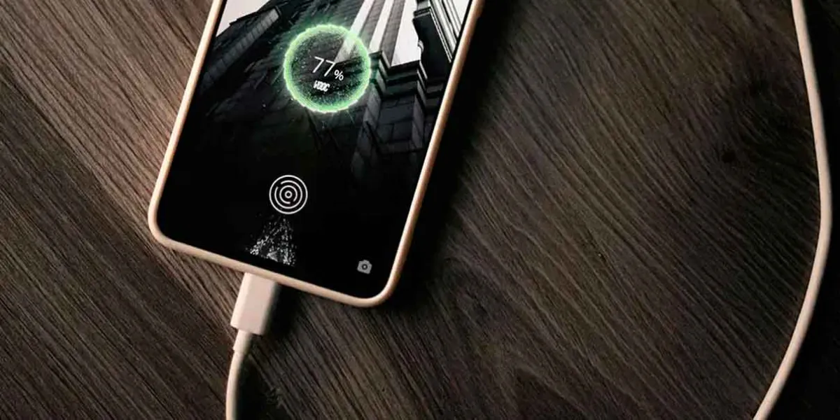 Aquí te revelamos el truco para cargar más rápido tu celular 