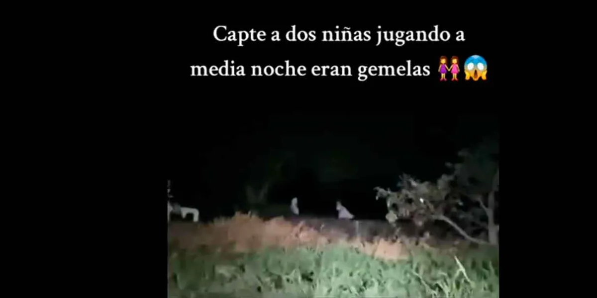 Video en TikTok muestra a presuntas niñas fantasma jugando en el campo durante la madrugada 