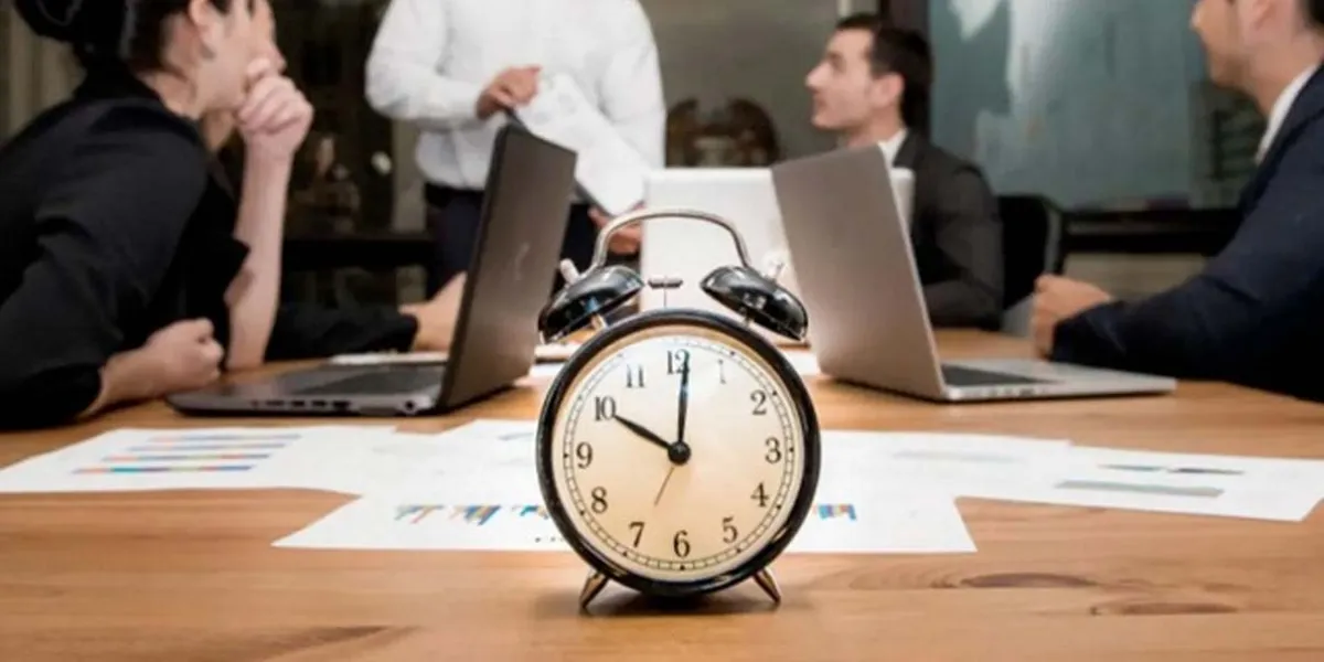 Jornada laboral de 40 horas avanza en el Senado: qué cambia y cuándo aplica