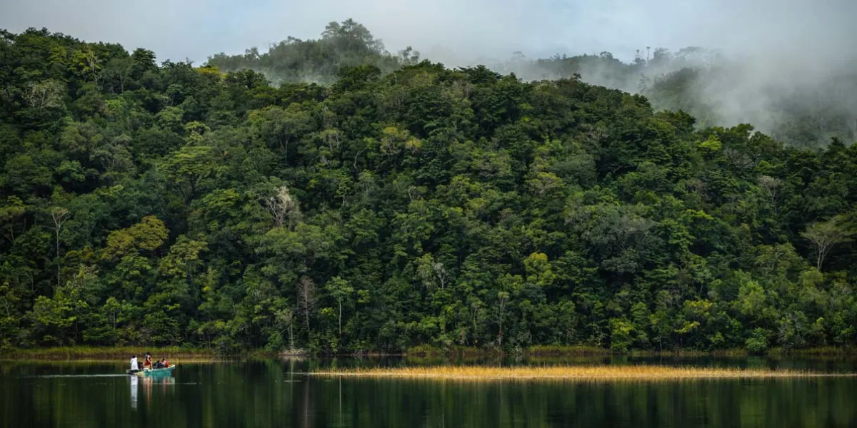 Nahá, la comunidad lacandona de Chiapas escondida entre lagunas y selva