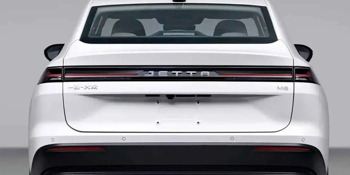 Parece un BYD, pero es un Jetta: Volkswagen presenta su nuevo sedán eléctrico económico