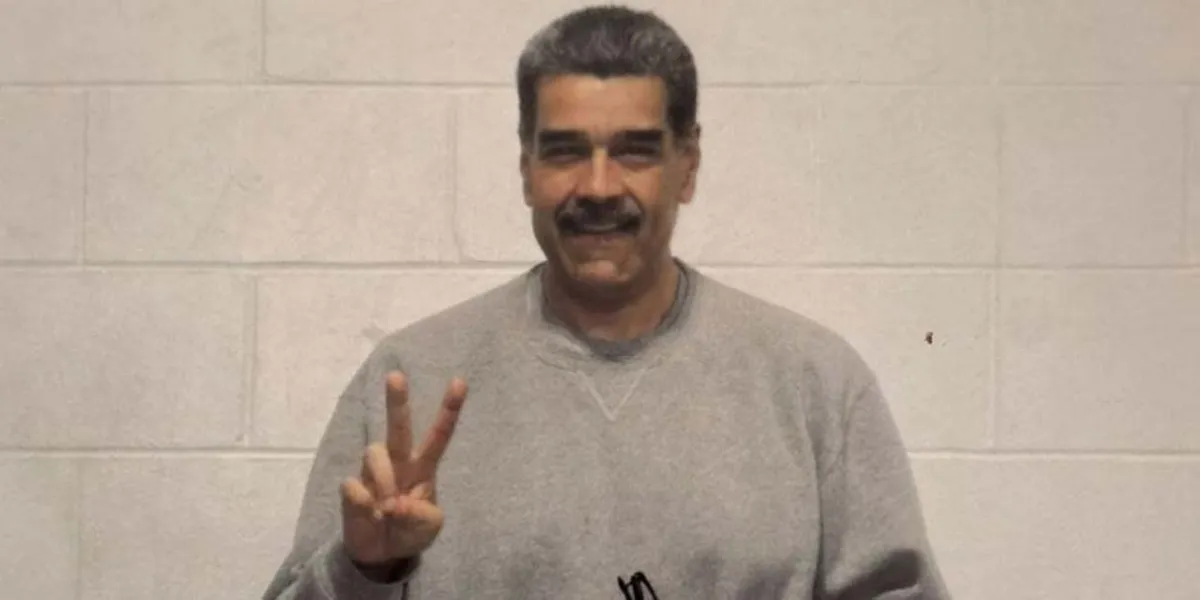 Nicolás Maduro reaparece desde prisión en EU; publica fotos y asegura estar “firme”