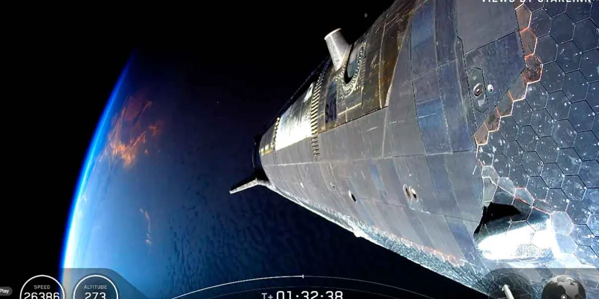 Starship llega por primera vez a la órbita y despliega 26 satélites. VIDEO