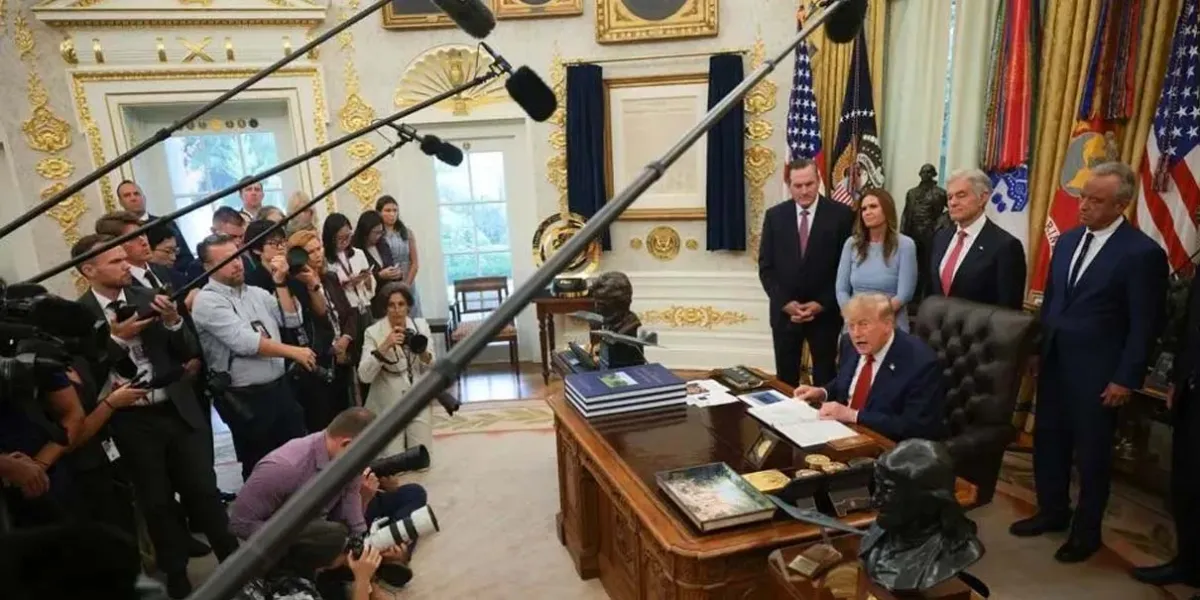 Trump pone en marcha Trump TV tras vetar a medios de la Casa Blanca