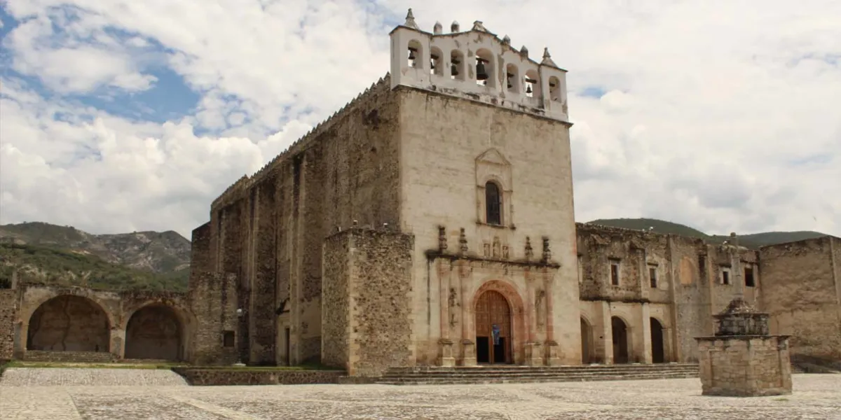 Un convento, una laguna y aguas turquesa: así es Metztitlán, el Pueblo Mágico de Hidalgo