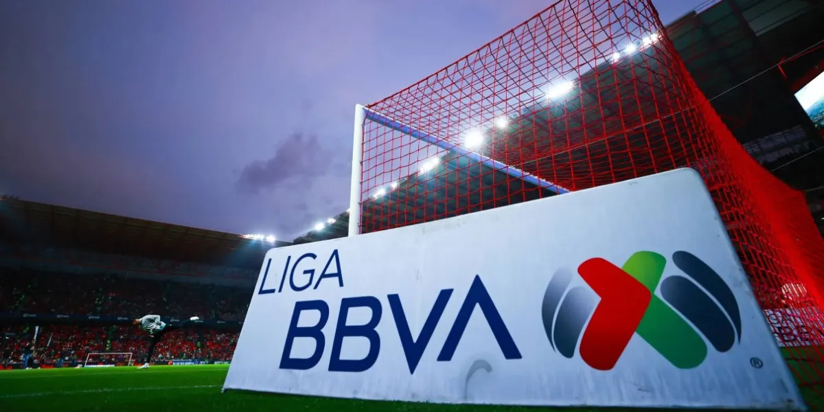 Con polémica incluída el América toma el liderato de la Liga MX 