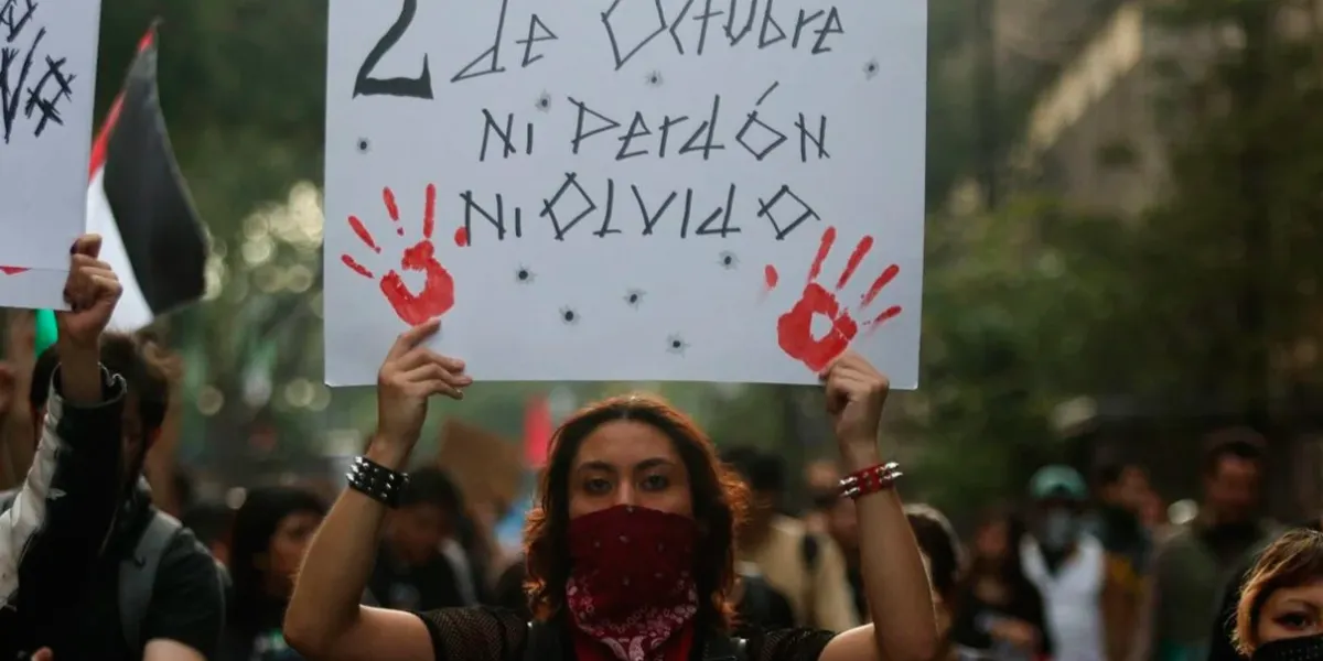 Marcha del 2 de octubre avanza entre memoria y daños en CDMX
