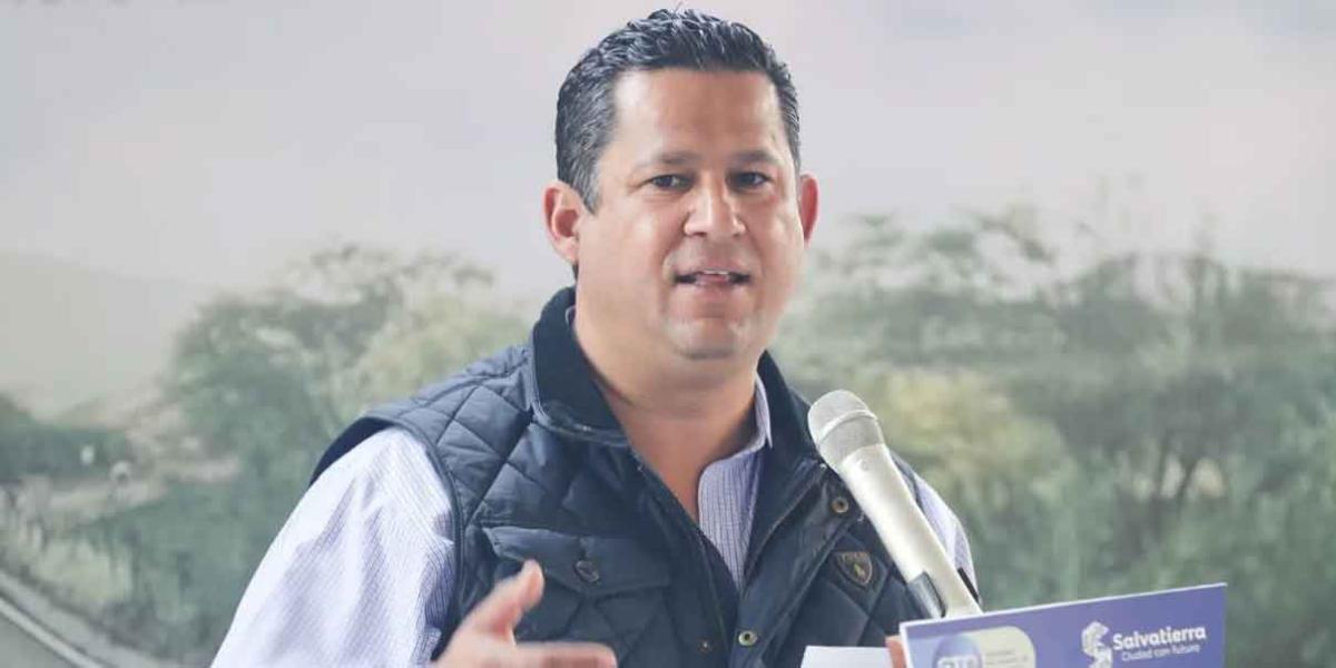 Gobernador de Guanajuato, Diego Sinhue Rodríguez, da positivo a COVID-19