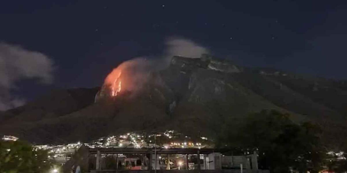Se registra incendio en Cerro de la Silla; no descartan que el siniestro fue provocado