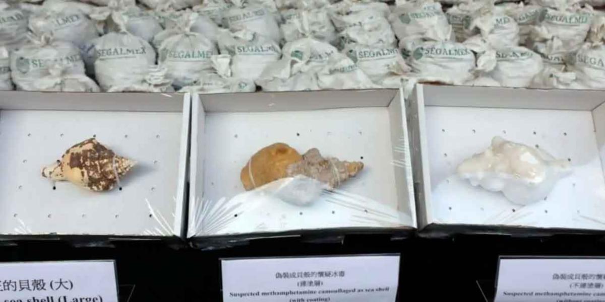Incautan millonario cargamento de metanfetamina escondida en sacos de Segalmex en Hong Kong