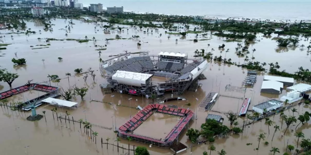 Acapulco lanza SOS por impactos de John; piden rescatar a los atrapados de las inundaciones