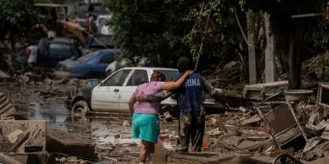 Suman 47 muertos por lluvias; más de 150 municipios afectados en cinco estados