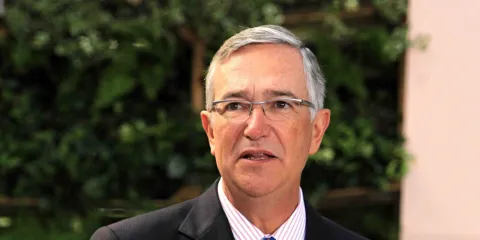 SCJN discutirá facultades de la UIF en caso contra Ricardo Salinas Pliego