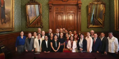 Sheinbaum se reúne con gobernadores de Morena ante crisis por Rocha Moya y presión de EU