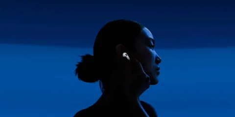 Apple mete cancelación de ruido en sus AirPods más baratos: que más cambios agregaron