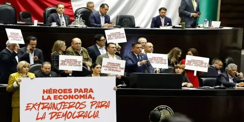Diputados avalan nacionalidad única para Presidencia y gubernaturas