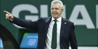 Javier Aguirre explota ante reclamos de la afición del Valencia tras otro empate en LaLiga. VIDEOS