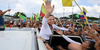 María Corina Machado regresa a Venezuela tras diez meses de exilio en Europa
