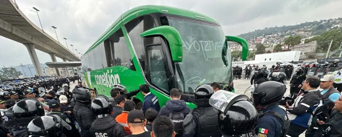 Decomisan explosivos a normalistas de Ayotzinapa que se sumarán a la CNTE