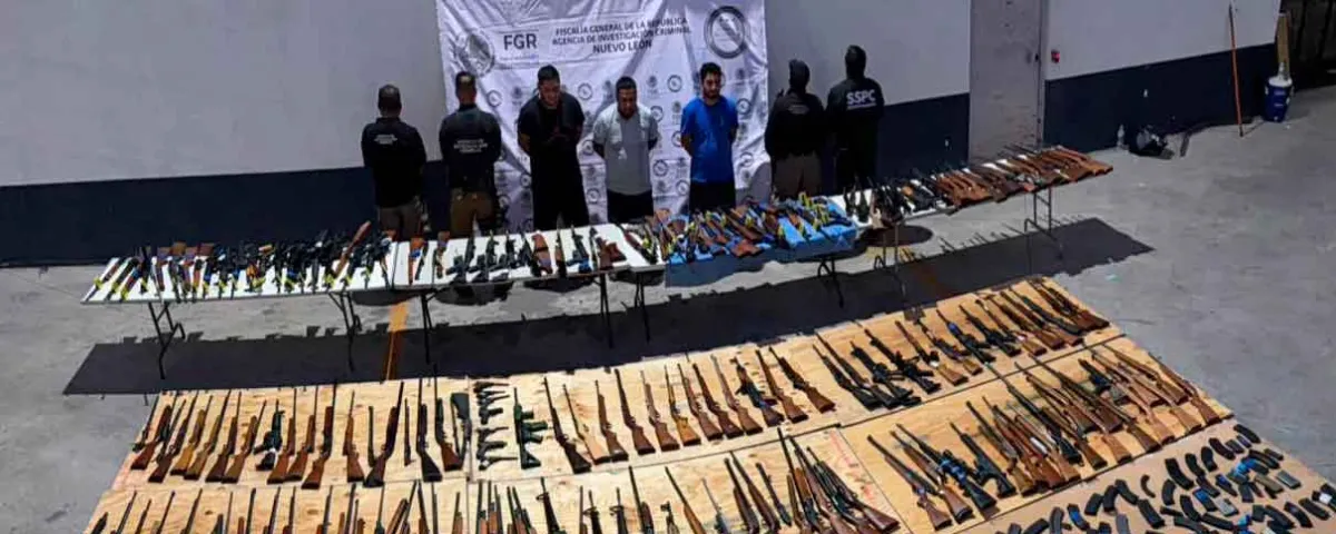 Detienen arsenal de Texas con 210 armas en NL, Cárteles  se quedan sin armas 