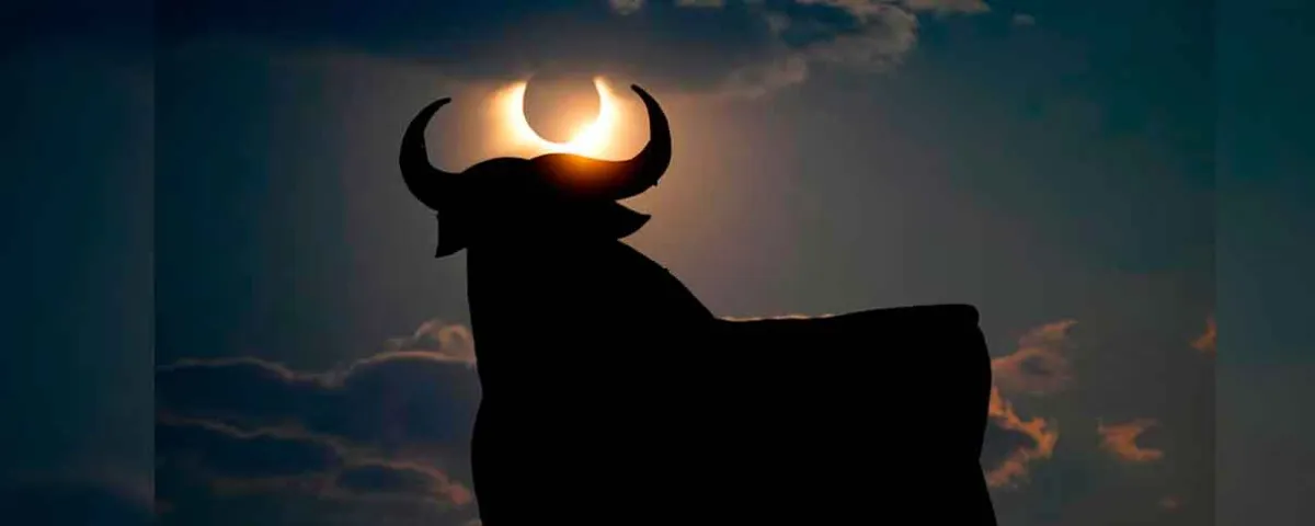 VIDEOS. El día se hizo noche: así se vivió el eclipse solar total de 2026