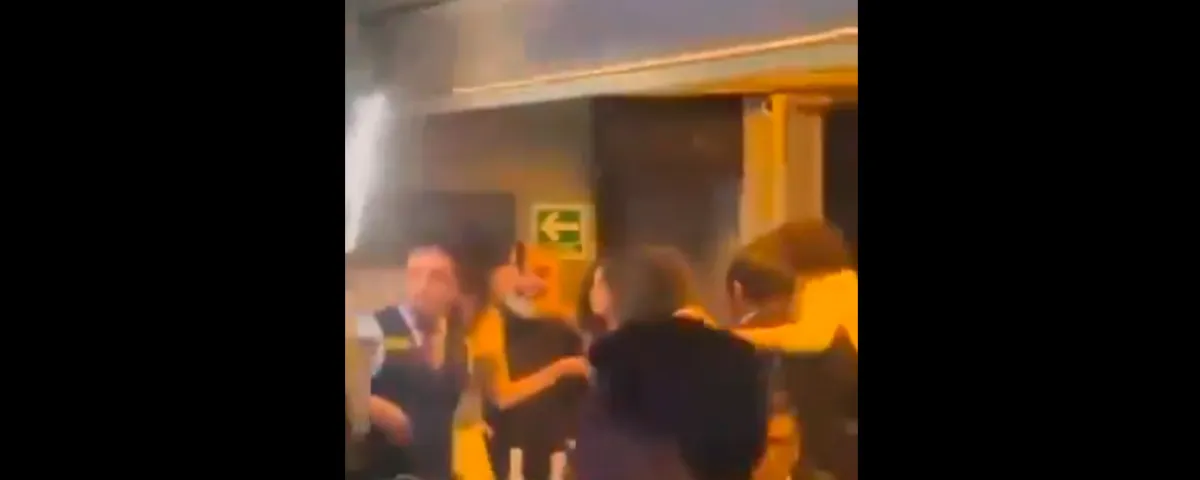 Captan a hijo menor de AMLO, en antro VIP con consumo mínimo de 40 mil pesos VIDEO. 