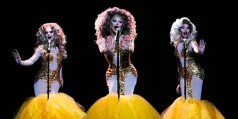 NL prohíbe shows de drag queens; Organizaciones LGBTQ+ acusan discriminación